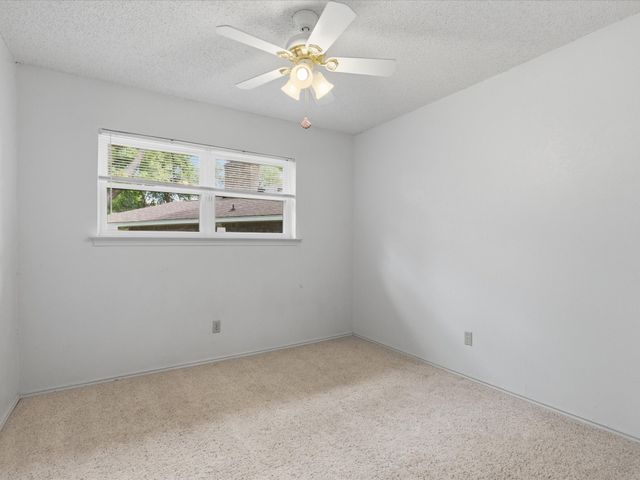 602 Adams Drive, Duncanville, TX 75137