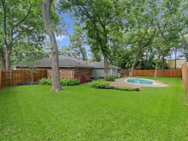602 Adams Drive, Duncanville, TX 75137