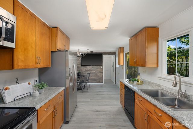 528 Wetmore Avenue, Everett, WA 98201