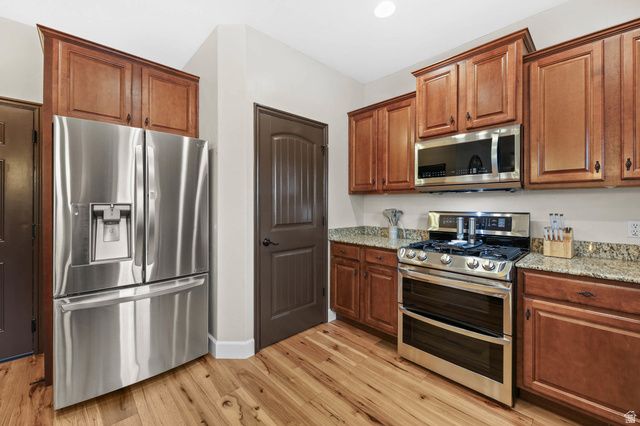 3478 W CHAMBERY LN, Riverton, UT 84065