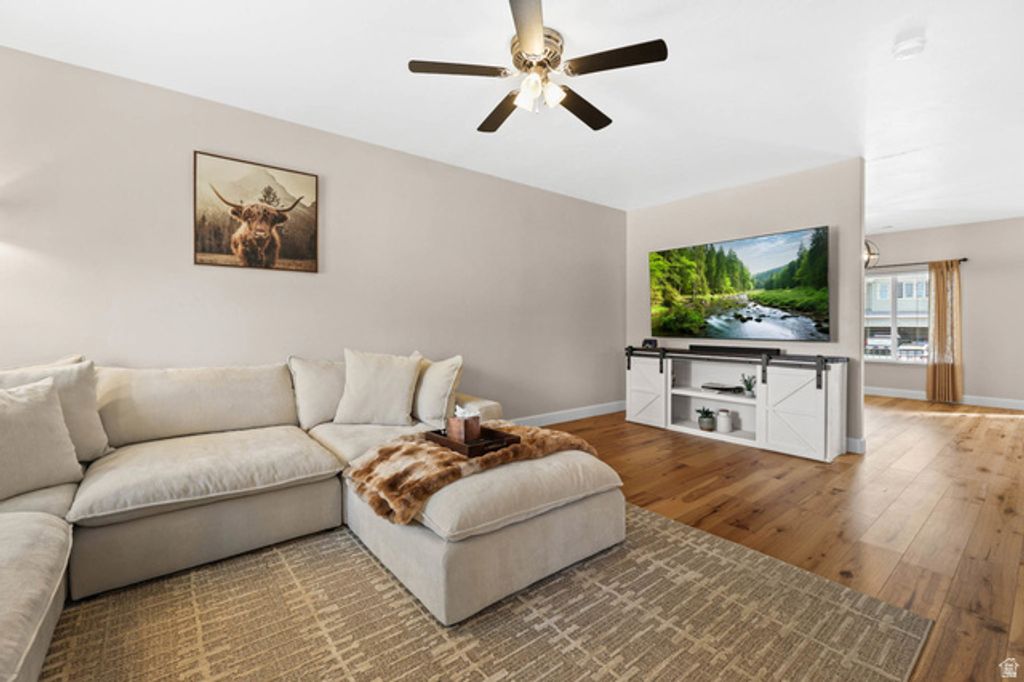Image 6 of property listing at 3478 W CHAMBERY LN, Riverton, UT 84065