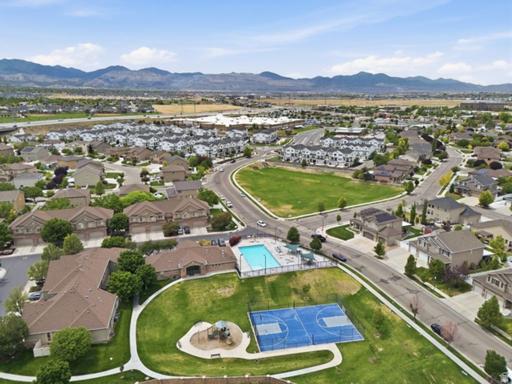Image 54 of property listing at 3478 W CHAMBERY LN, Riverton, UT 84065