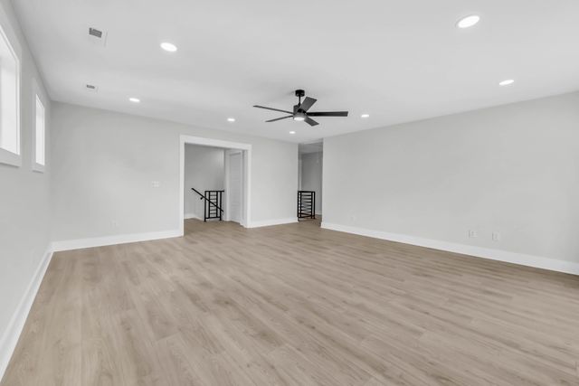 1717 Powell Rd, Clarksville, TN 37043