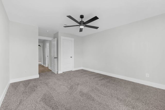 1717 Powell Rd, Clarksville, TN 37043