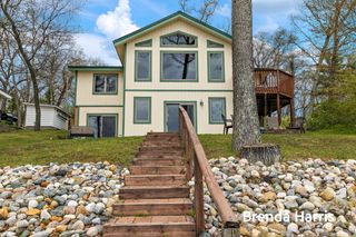7975 E Lake Road, Holton Twp, MI 49457