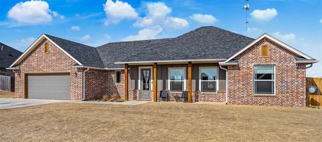 5884 Tadpole Dr, Elgin, OK 73538