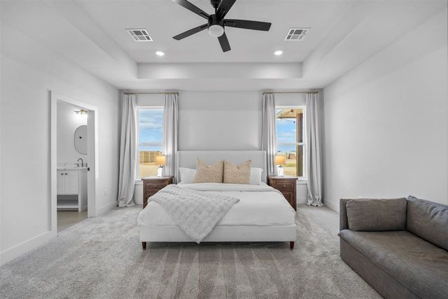 5884 Tadpole Dr, Elgin, OK 73538