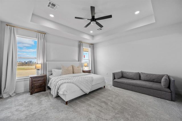 5884 Tadpole Dr, Elgin, OK 73538