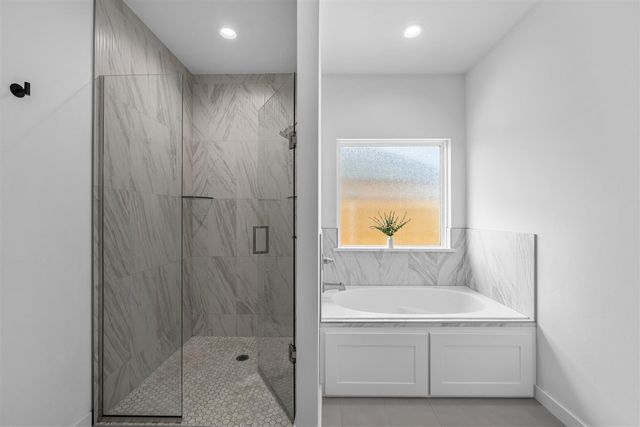 5884 Tadpole Dr, Elgin, OK 73538