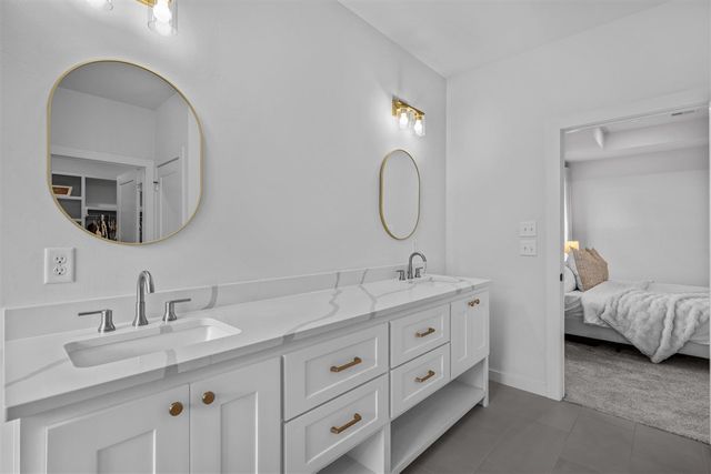 5884 Tadpole Dr, Elgin, OK 73538