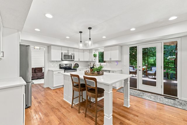 1502 NW Cedarwood Drive, Ankeny, IA 50023