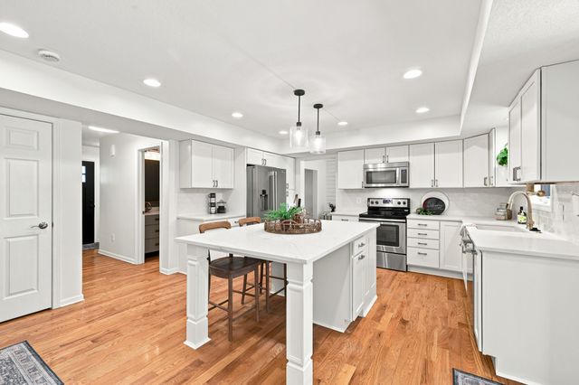 1502 NW Cedarwood Drive, Ankeny, IA 50023