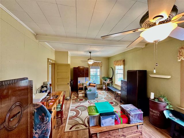 103 W Damon Street, Terrell, TX 75160