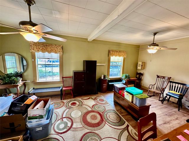 103 W Damon Street, Terrell, TX 75160