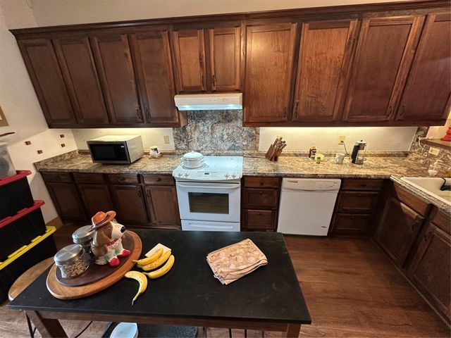 103 W Damon Street, Terrell, TX 75160