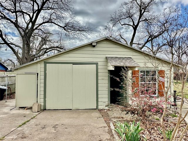 103 W Damon Street, Terrell, TX 75160