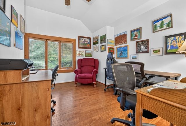 280 Stonehenge Dr, Lopatcong Twp., NJ 08865