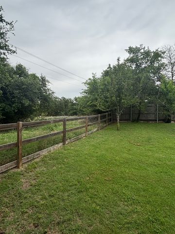 2426 Timber Cove Drive, Weatherford, TX 76087