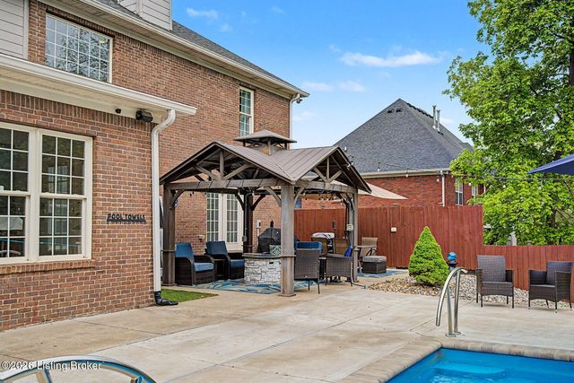 6119 Perrin Dr, Crestwood, KY 40014