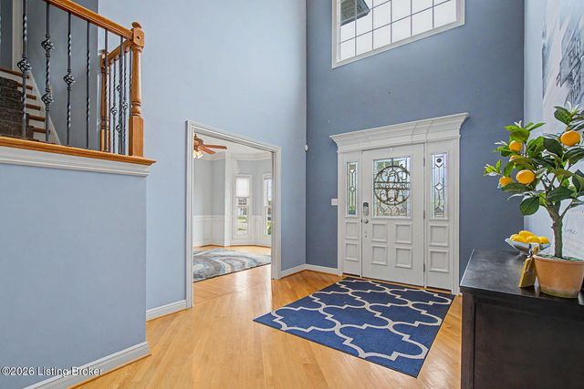 6119 Perrin Dr, Crestwood, KY 40014