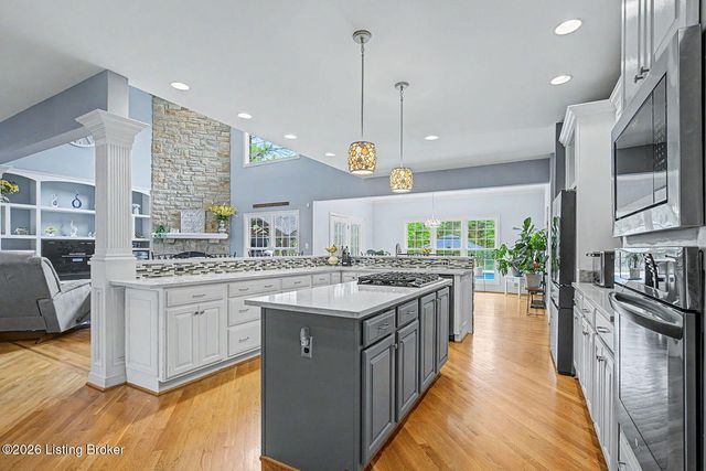 6119 Perrin Dr, Crestwood, KY 40014