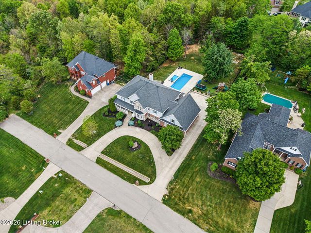 6119 Perrin Dr, Crestwood, KY 40014