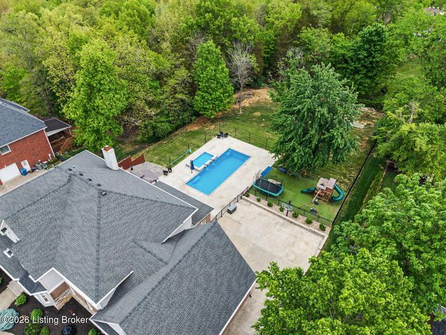 6119 Perrin Dr, Crestwood, KY 40014