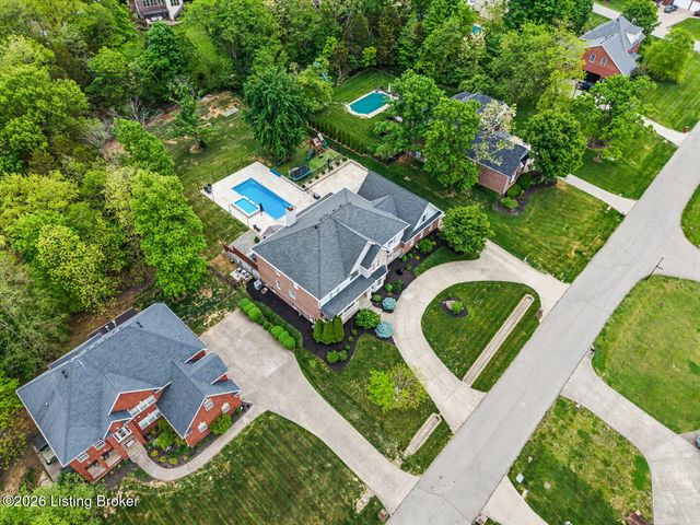6119 Perrin Dr, Crestwood, KY 40014