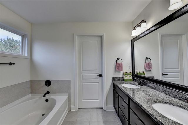 1640 Primrose Park Road, Sugar Hill, GA 30518