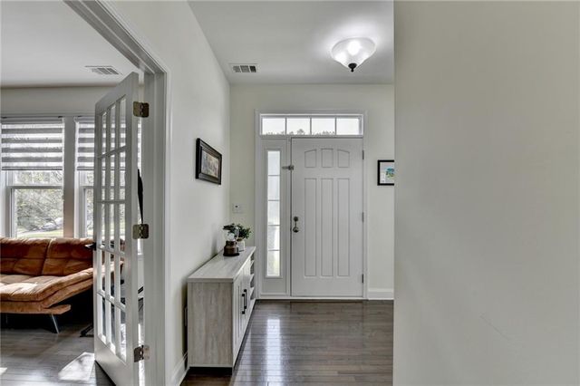 1640 Primrose Park Road, Sugar Hill, GA 30518