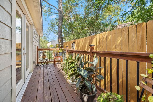 1710 Mckee Street, Houston, TX 77009
