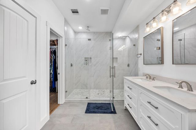 1710 Mckee Street, Houston, TX 77009