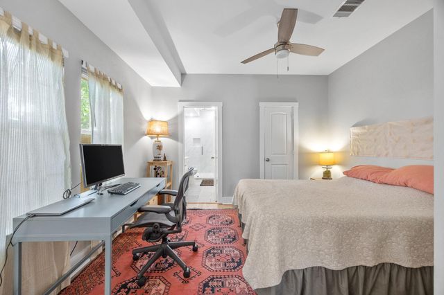 1710 Mckee Street, Houston, TX 77009