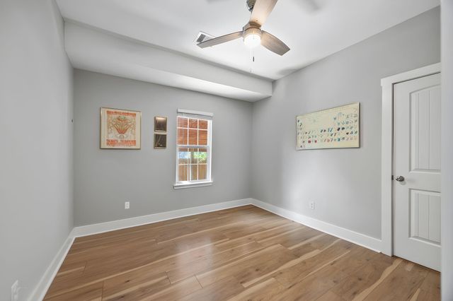 1710 Mckee Street, Houston, TX 77009