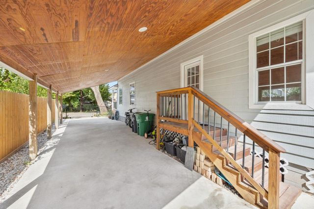1710 Mckee Street, Houston, TX 77009