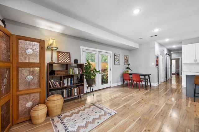 1710 Mckee Street, Houston, TX 77009
