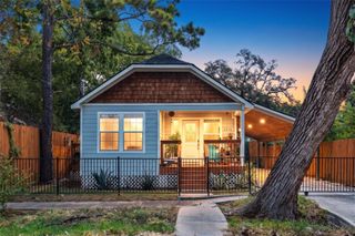1710 Mckee Street, Houston, TX 77009