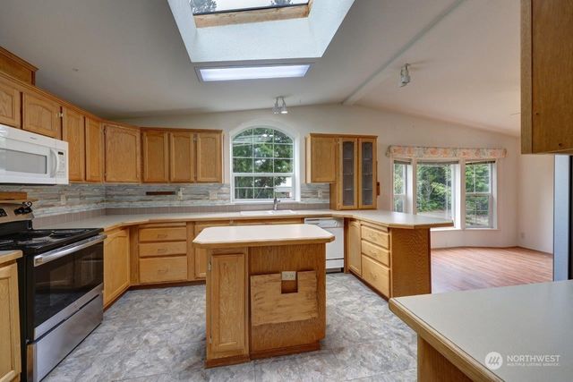 20410 Crane Place, Ocean Park, WA 98640