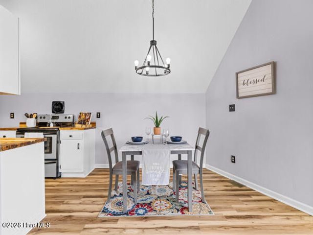 650 Queens Creek Road, Hubert, NC 28539