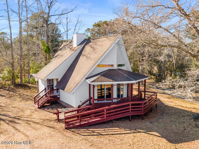 650 Queens Creek Road, Hubert, NC 28539