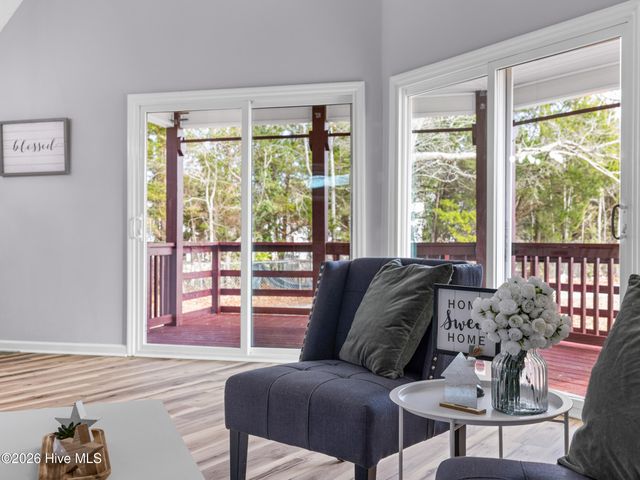 650 Queens Creek Road, Hubert, NC 28539