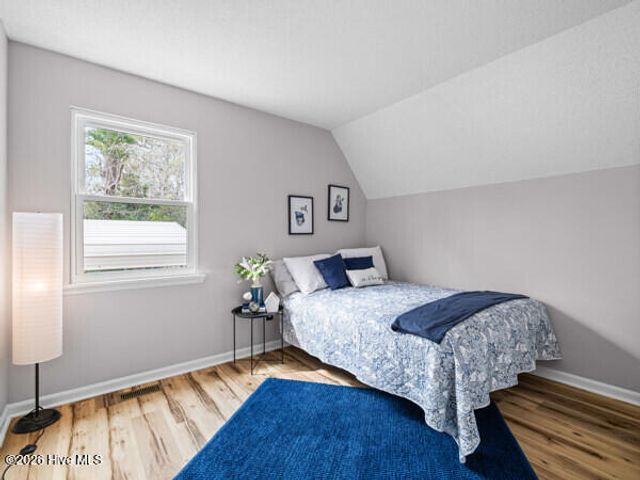 650 Queens Creek Road, Hubert, NC 28539