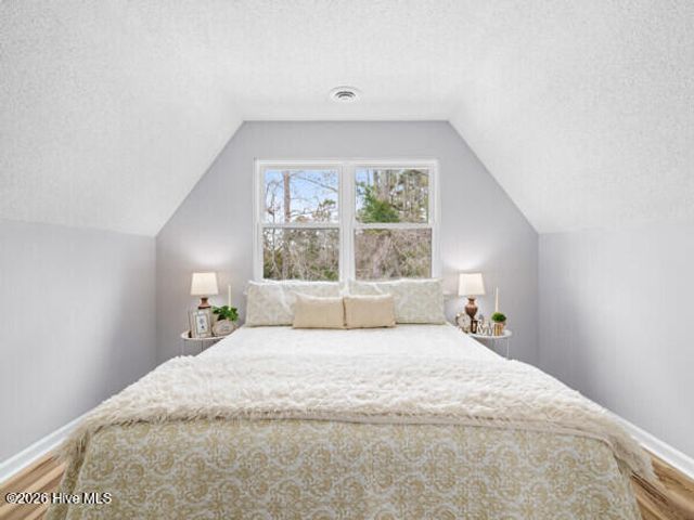 650 Queens Creek Road, Hubert, NC 28539