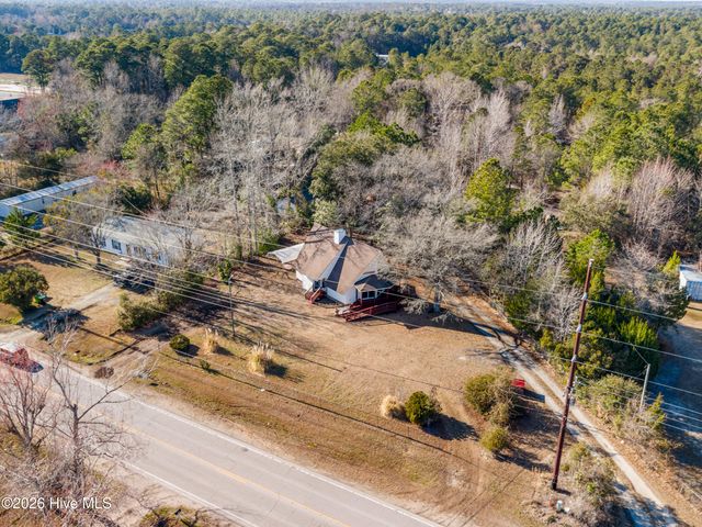 650 Queens Creek Road, Hubert, NC 28539
