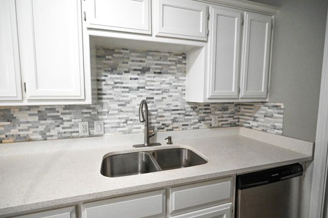 502 N Sewell Drive B, Decatur, TX 76234