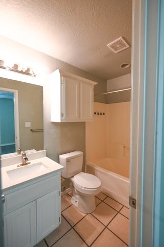 502 N Sewell Drive B, Decatur, TX 76234