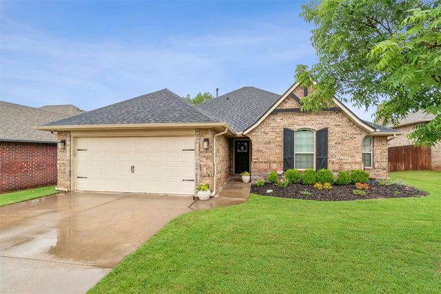 2340 Santa Monica Street, Edmond, OK 73034