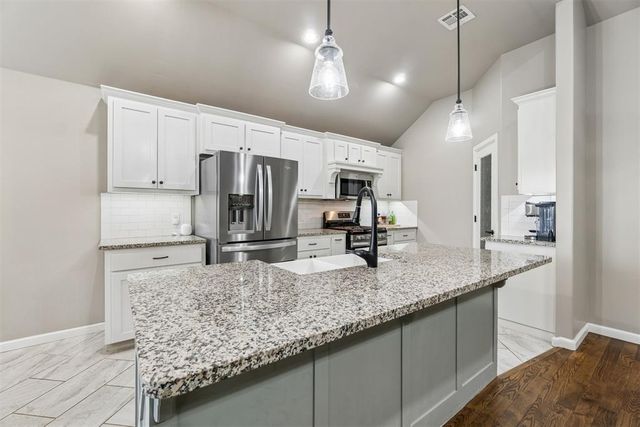 2340 Santa Monica Street, Edmond, OK 73034