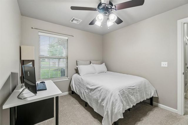 2340 Santa Monica Street, Edmond, OK 73034