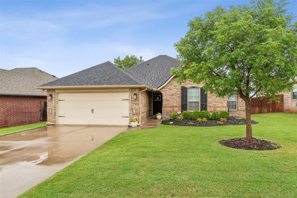 2340 Santa Monica Street, Edmond, OK 73034